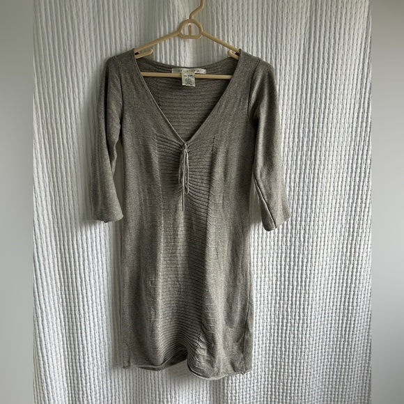 Gray knit sweater dress - Picture 7 of 10
